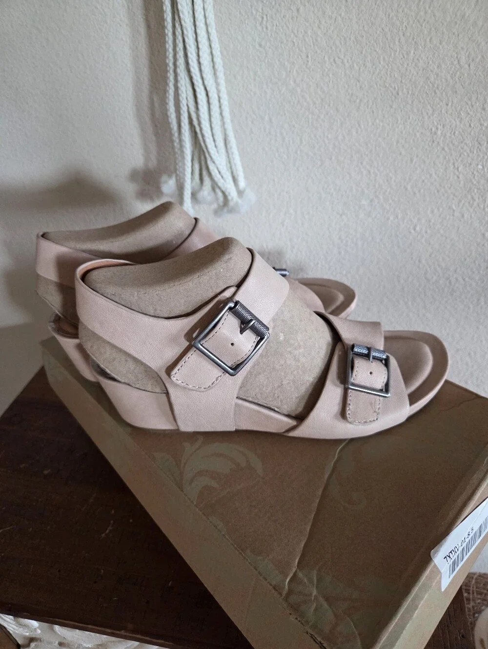 Sofft Leather Valeri Wedge Sandal Size 8.5 NWT